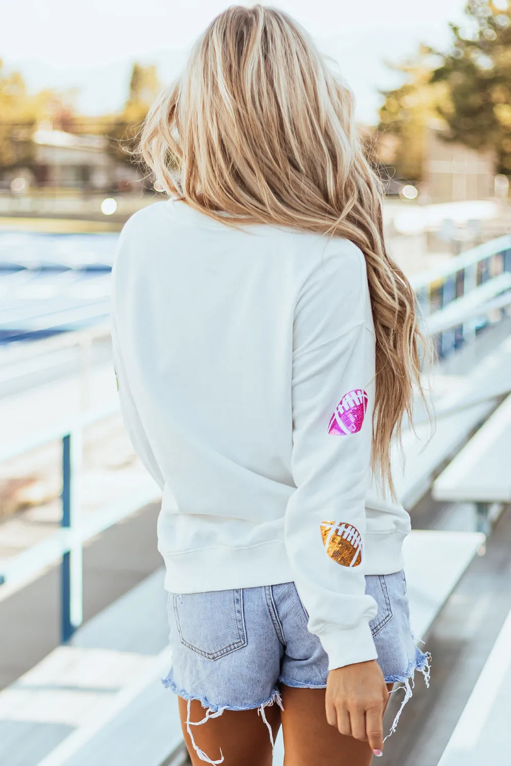 🏈✨ Round-Neck Long-Sleeve Sequined Football Detail Sweatshirt – White (S-2XL) ✨🏈