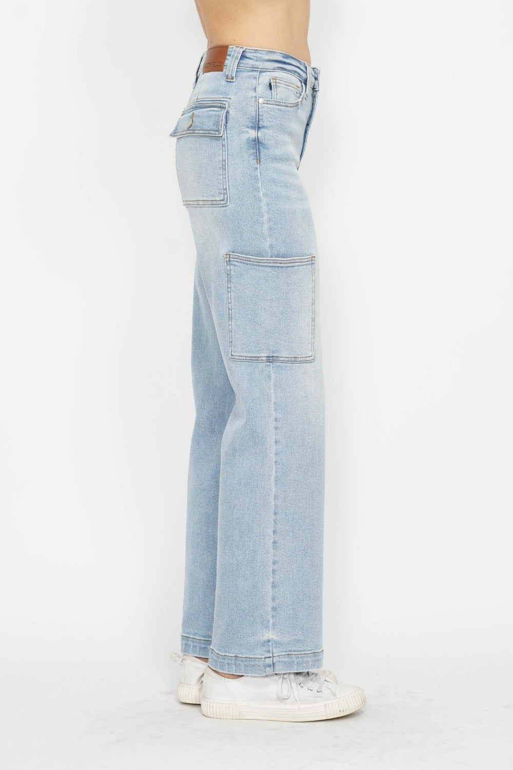🤠 Judy Blue High-Waist Stretchy Straight Cargo Jeans – Light Wash 💙👖