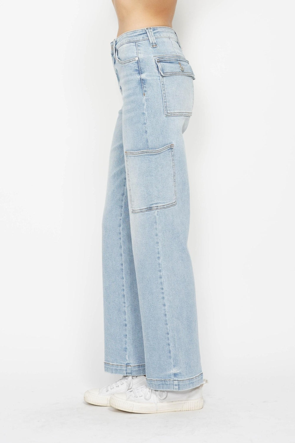 🤠 Judy Blue High-Waist Stretchy Straight Cargo Jeans – Light Wash 💙👖