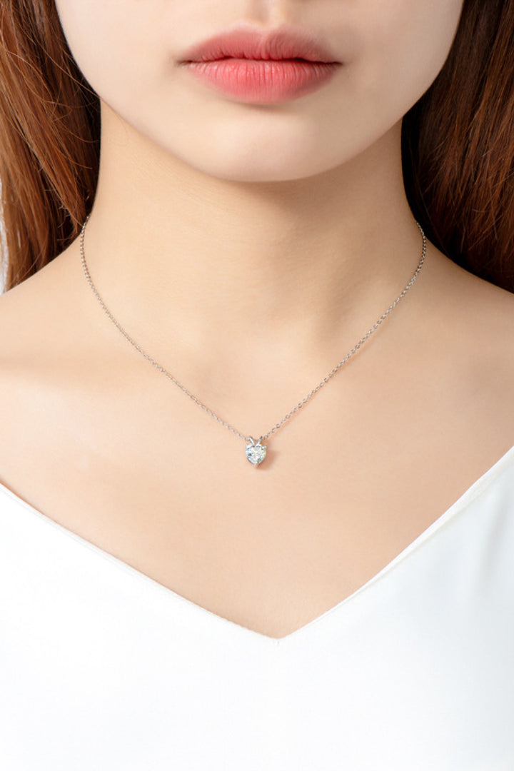 1 Carat Moissanite Heart-Shaped Polished Pendant Necklace - Gold, Silver