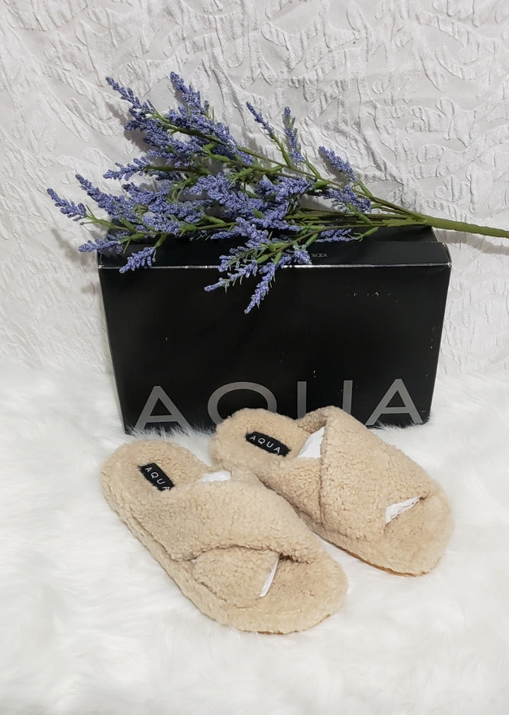 🤍 AQUA Fluff Faux Shearling Slide Slippers – Beige – (6) 🤍☁️