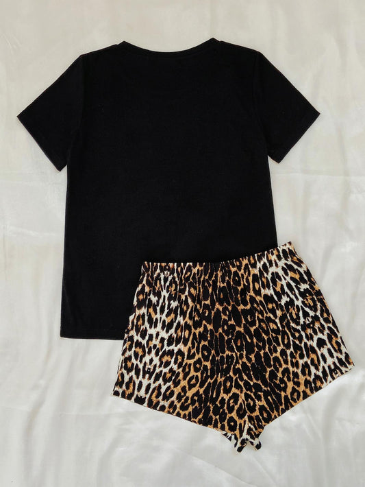 LEOPARD-PRINT LIP GRAPHIC SHORT SLEEVE TOP & SHORTS LOUNGEWEAR SET - (S-XL)