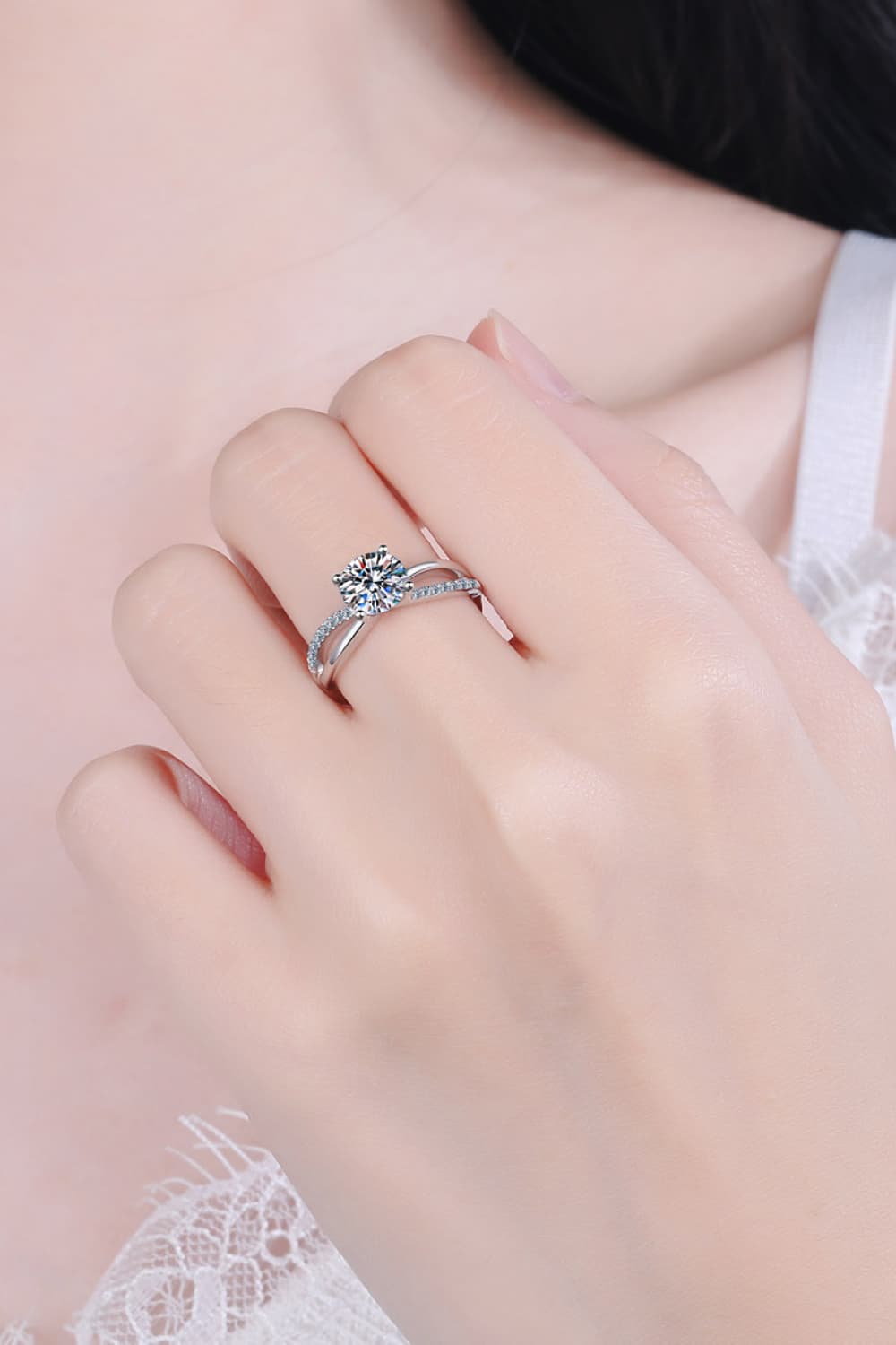 1 Carat Moissanite 925 Sterling Silver Crisscross Split-Shank Ring