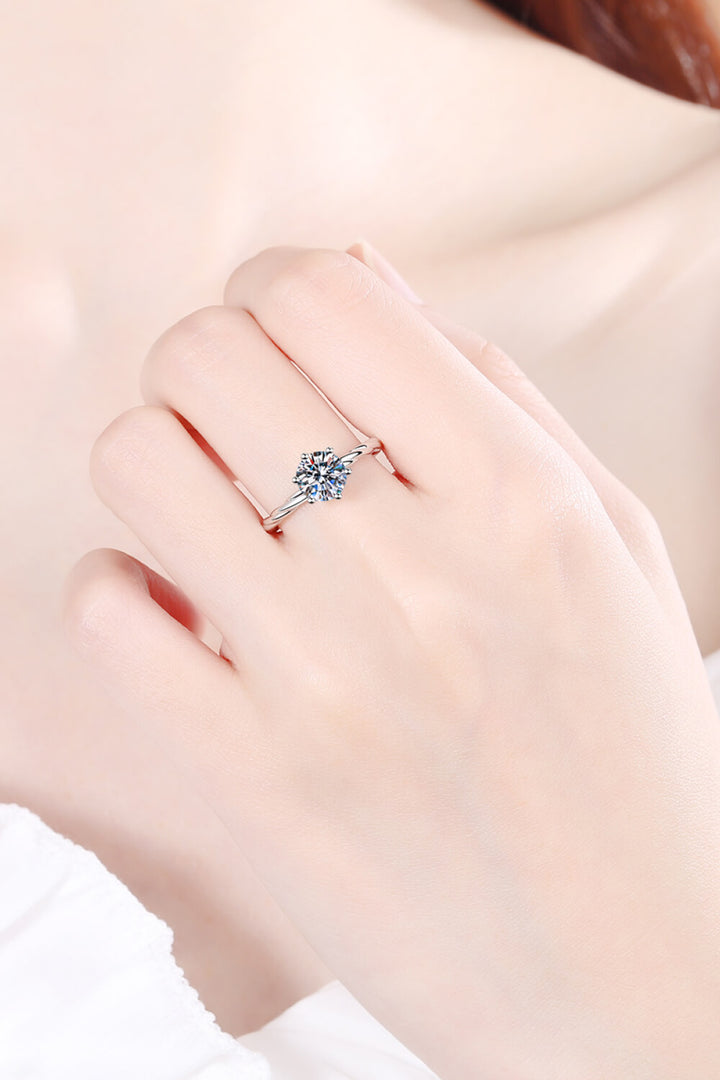 1 Carat Moissanite 6-Prong Twisted Ring - Silver